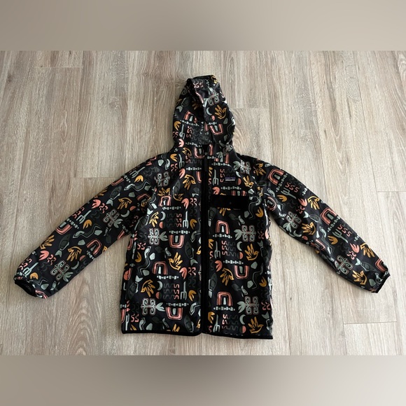 Patagonia Other - Patagonia Kids' Baggies Jacket Dark Grey Geometric Patterns - Size Large